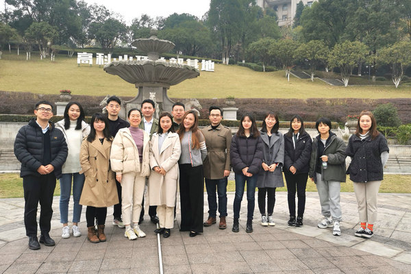 1638756907893942.jpg 活动照片.jpg