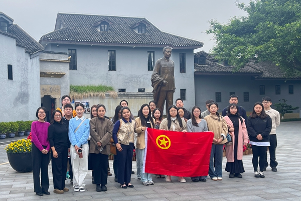 1762154756877202.jpg 主题团日活动照片.jpg